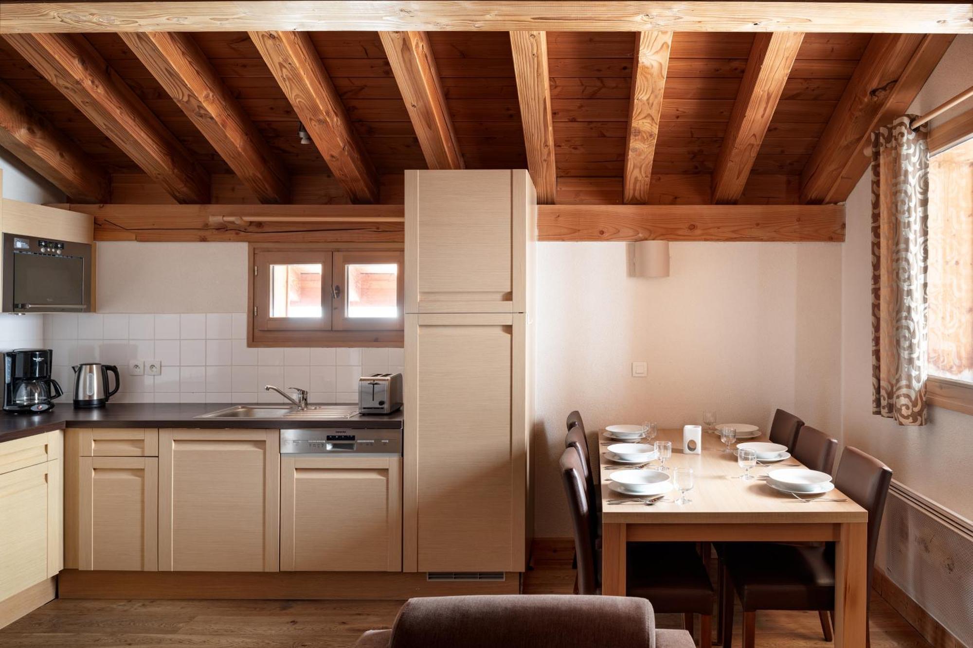 Dormio Resort Les Portes Du Grand Massif Flaine Room photo